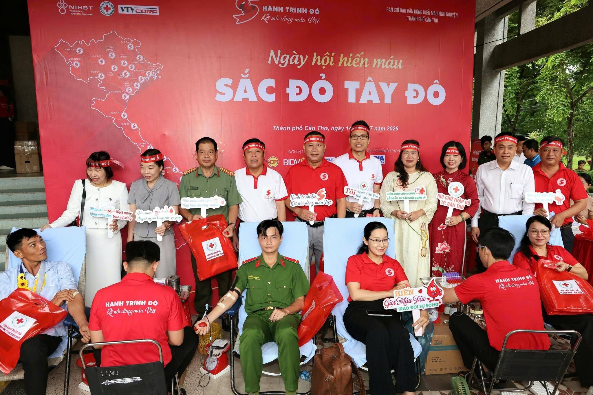 Cần Thơ tôn vinh 414 tập thể, cá nhân tiêu biểu trong phong trào hiến máu tình nguyện, lan tỏa nghĩa cử nhân ái